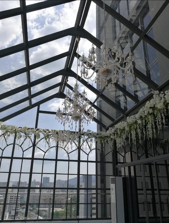 Exclusive Business Suite @ M Summit 191 George Town Exterior photo