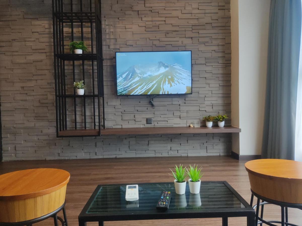 Exclusive Business Suite @ M Summit 191 George Town Exterior photo